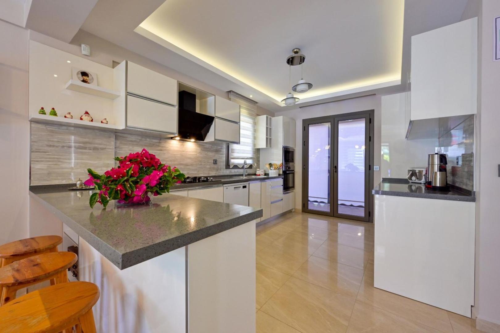 Lorenzo- 4 Bedroom Holiday Villa In Hisaronu Фетхие Экстерьер фото