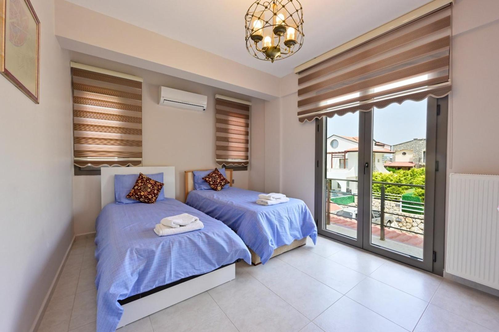 Lorenzo- 4 Bedroom Holiday Villa In Hisaronu Фетхие Экстерьер фото
