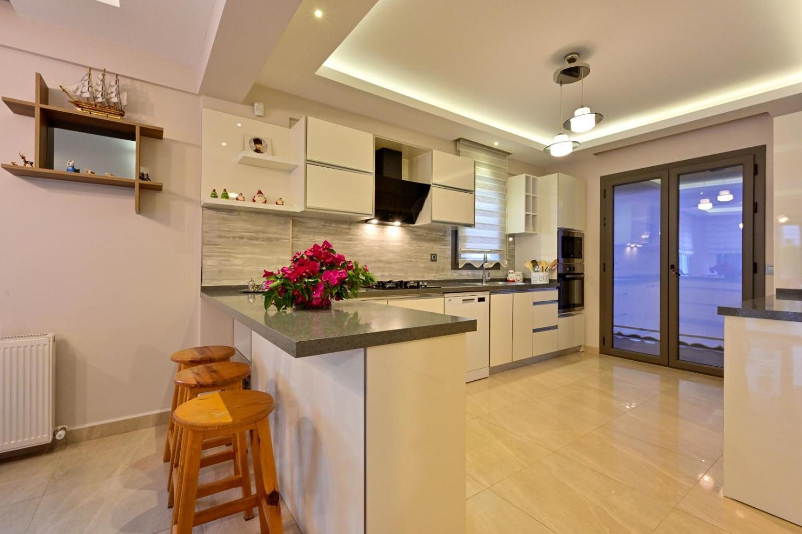 Lorenzo- 4 Bedroom Holiday Villa In Hisaronu Фетхие Экстерьер фото