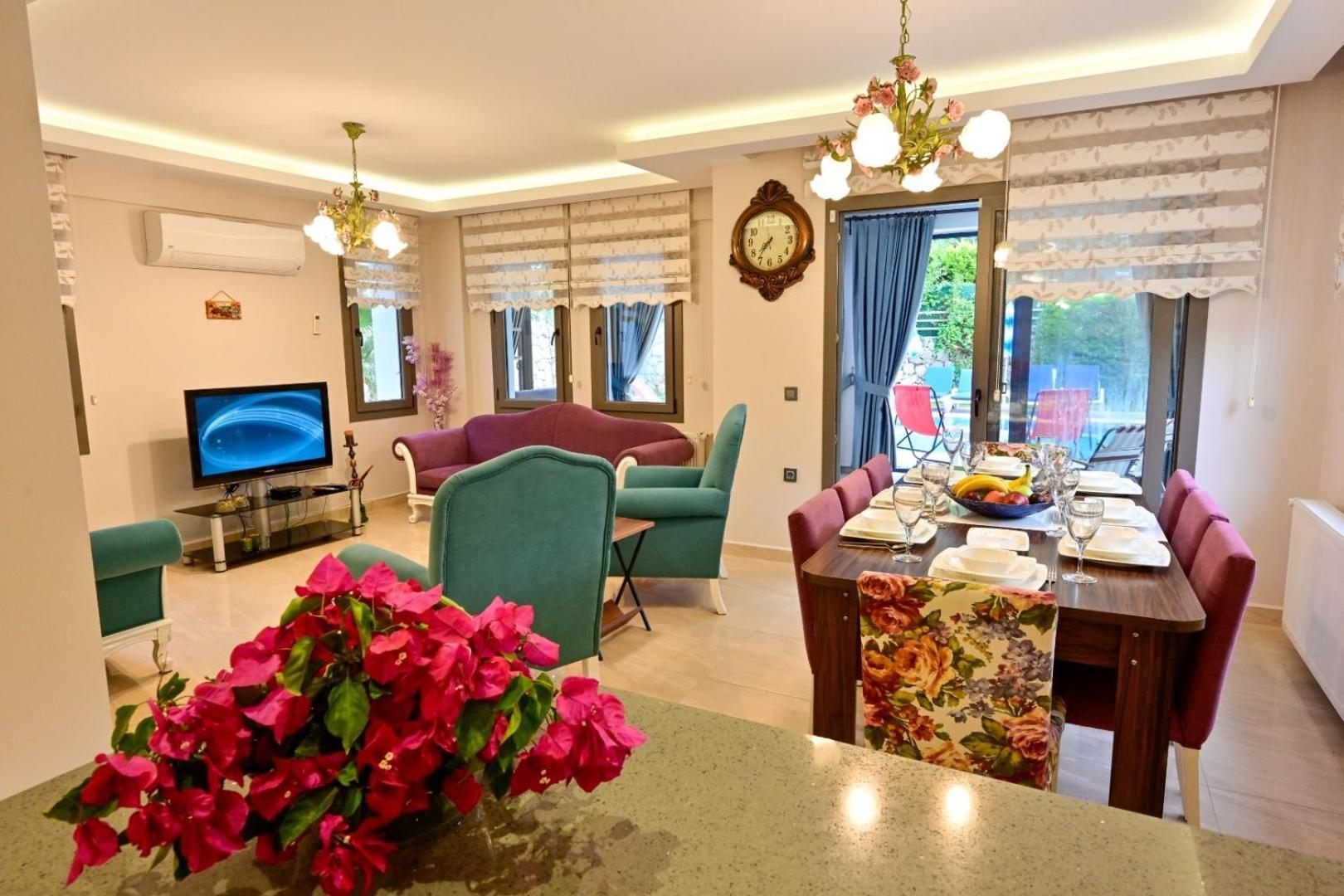 Lorenzo- 4 Bedroom Holiday Villa In Hisaronu Фетхие Экстерьер фото